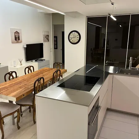 Leus 4* 레조디칼라브리아