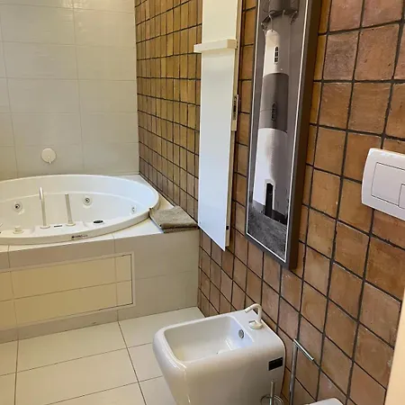 Bed & Breakfast Leus *