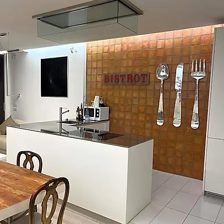 Leus 4* Reggio di Calabria